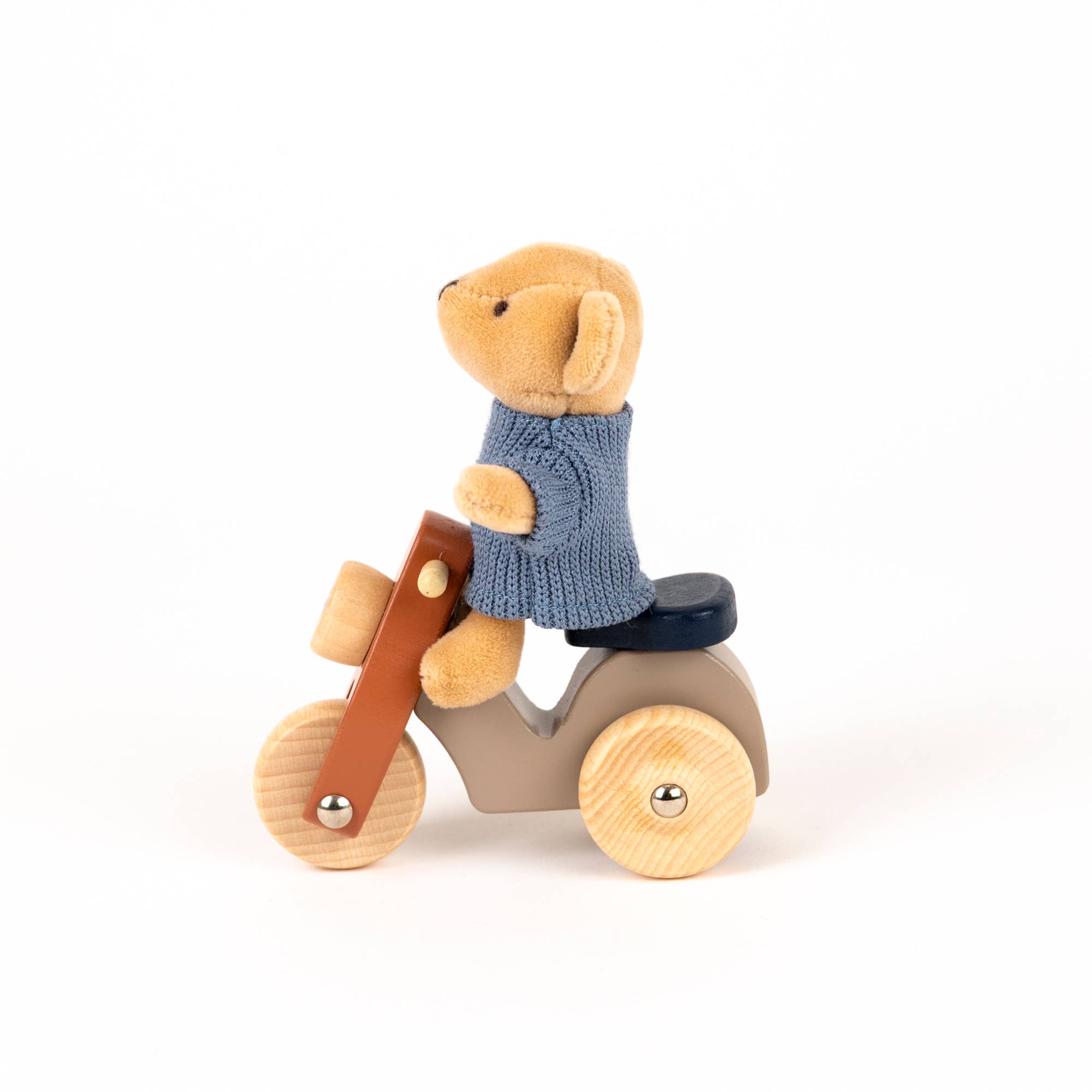Alexis the Bear on a Vespa