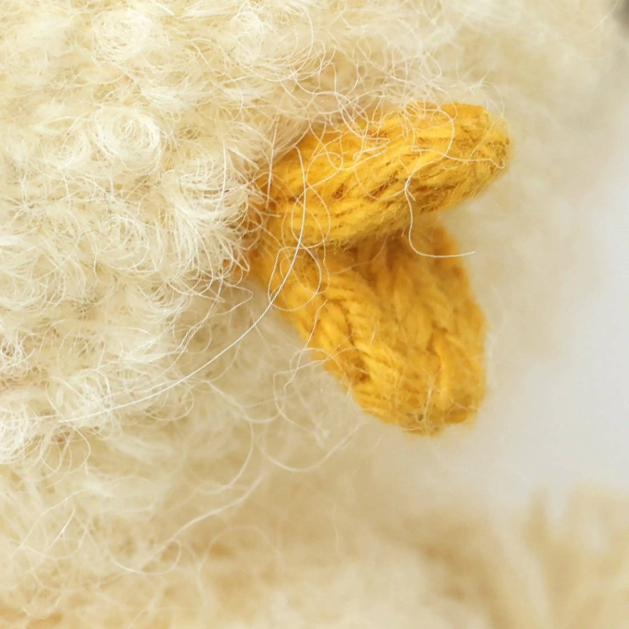 Baby bouclé chick (buttercup)