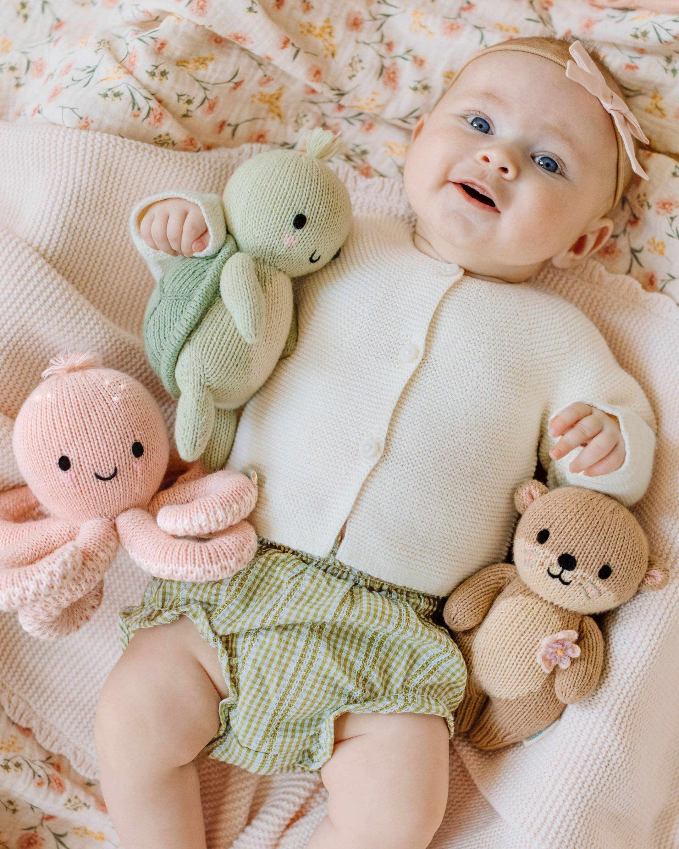 Cuddle + Kind Baby Sea Turtle (kelp green)