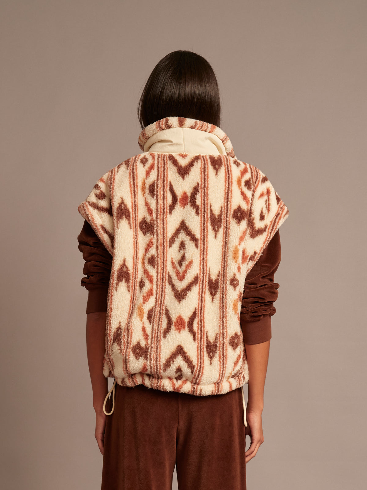 Ravena Vest