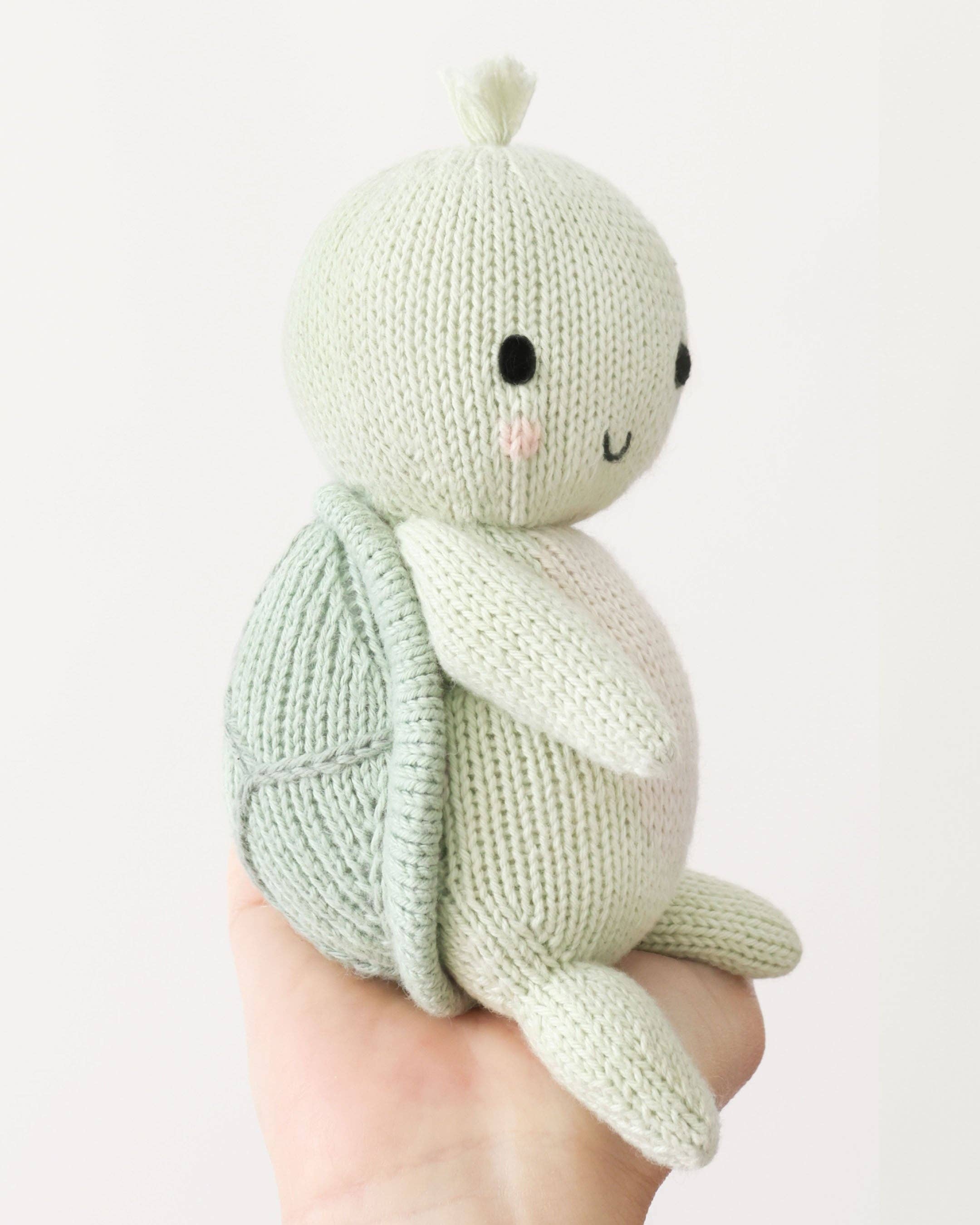 Cuddle + Kind Baby Sea Turtle (kelp green)