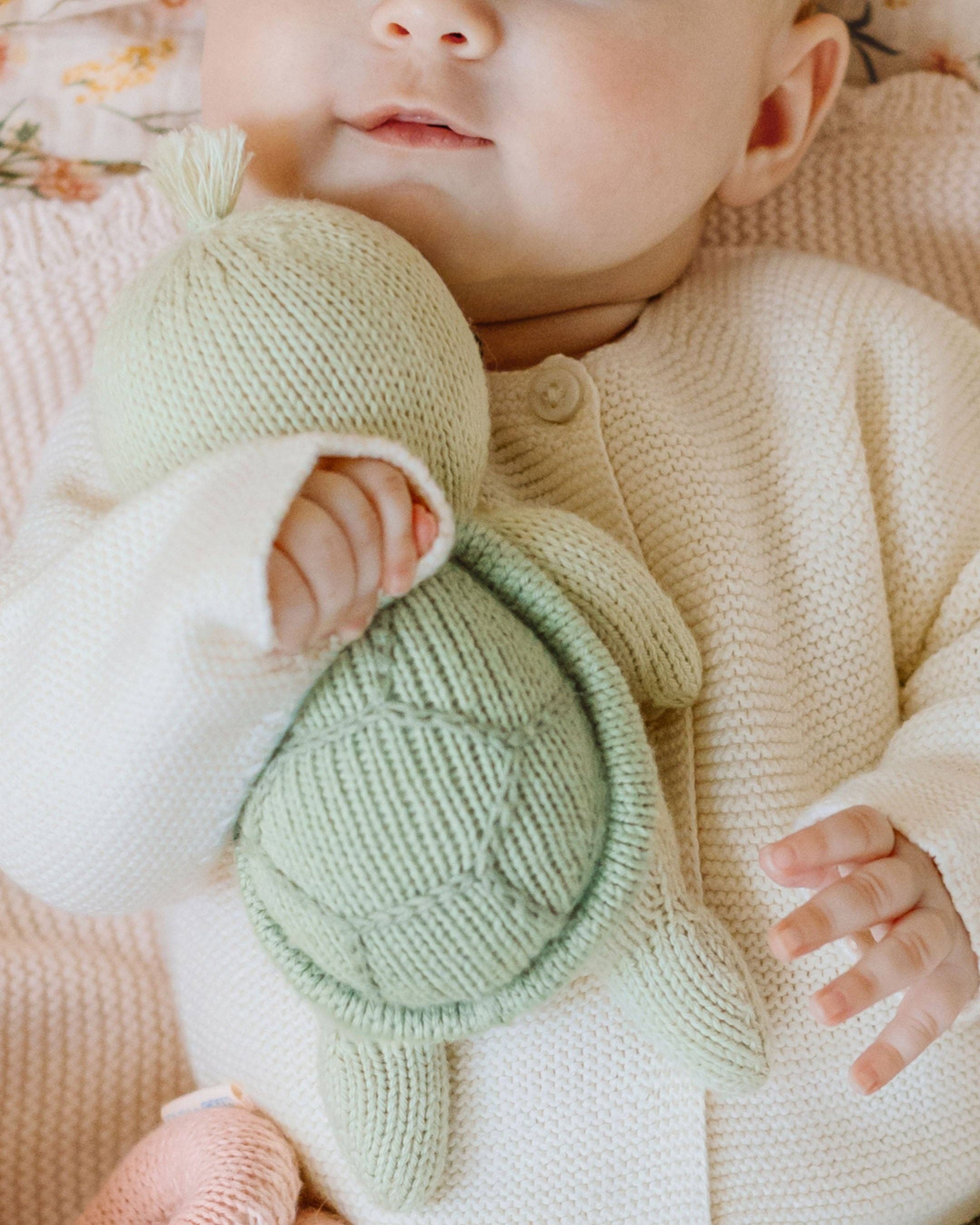 Cuddle + Kind Baby Sea Turtle (kelp green)